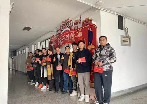 1d775602609765d867ff429821babfb